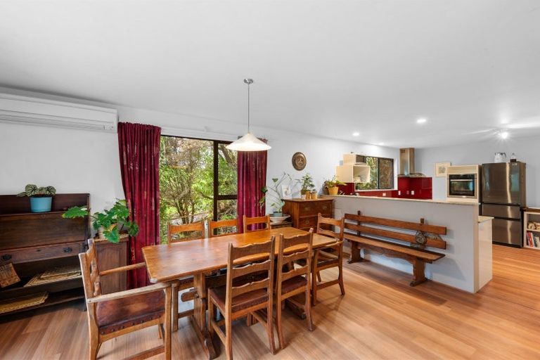 Photo of property in 34 Milton Terrace, Picton, 7220