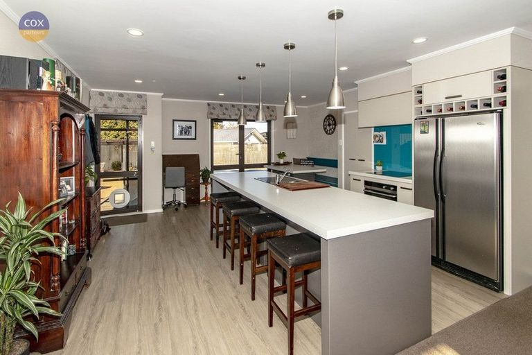 Photo of property in 40 Holyrood Street, Taradale, Napier, 4112