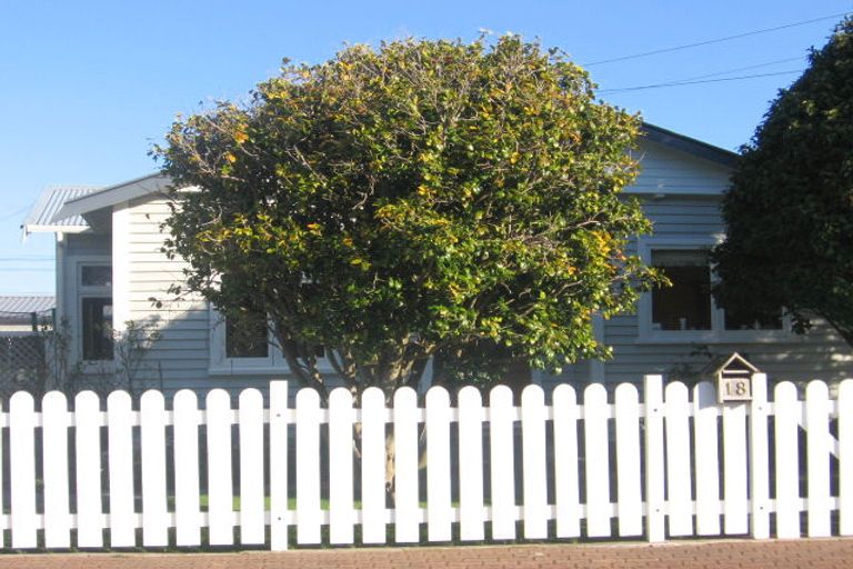 Photo of property in 18 Buckley Street, Alicetown, Lower Hutt, 5010