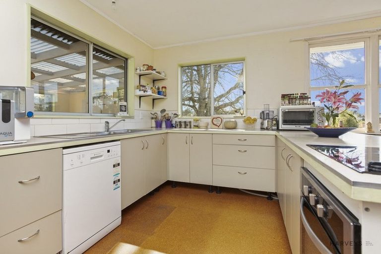 Photo of property in 42a Woodglen Road, Glen Eden, Auckland, 0602