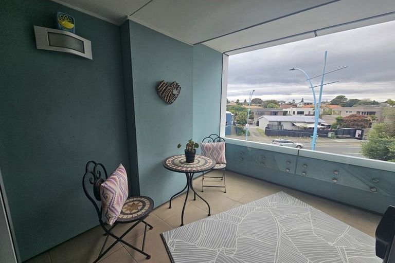 Photo of property in Algarve Apartments, 203/332 Maunganui Road, Mount Maunganui, 3116
