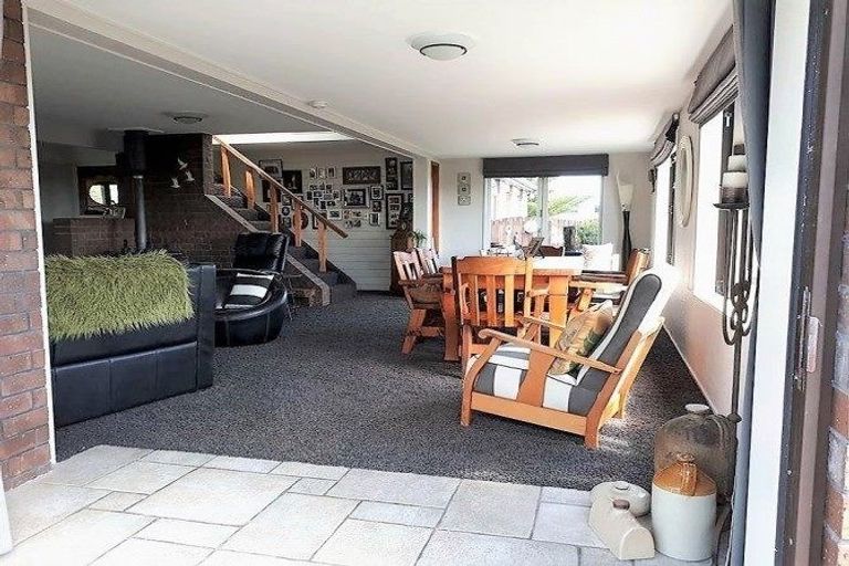 Photo of property in 112 Main South Road, Karoro, Greymouth, 7805