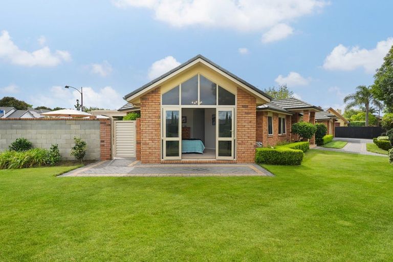 Photo of property in 1 Flora Way, Rototuna, Hamilton, 3210