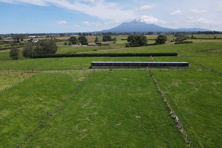 Photo of property in 124 Kahouri Road, Midhirst, Stratford, 4394