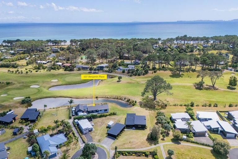 Photo of property in 107 Benjamin Place, Matarangi, Whitianga, 3592