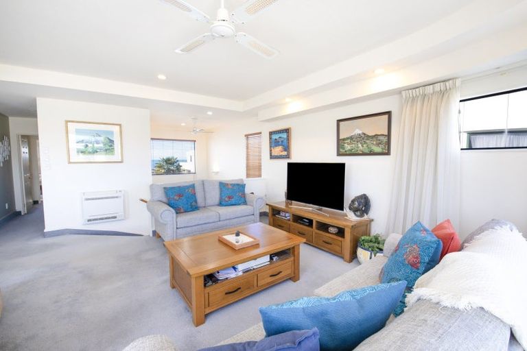 Photo of property in 24c The Esplanade, Westshore, Napier, 4110