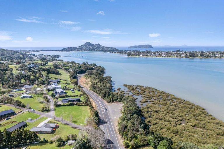 Photo of property in 2 Aldermen Lane, Tairua, 3579