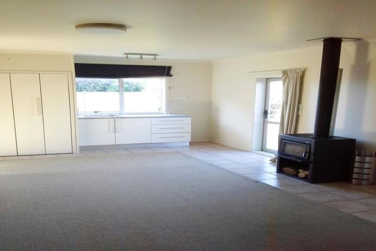 Photo of property in 36 Smeaton Road, Bell Block, New Plymouth, 4312