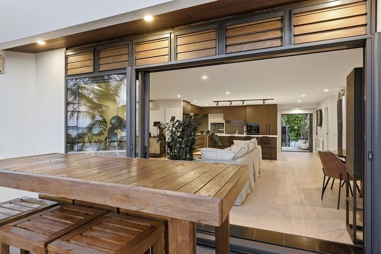 Photo of property in 22a Eastcliffe Road, Castor Bay, Auckland, 0620