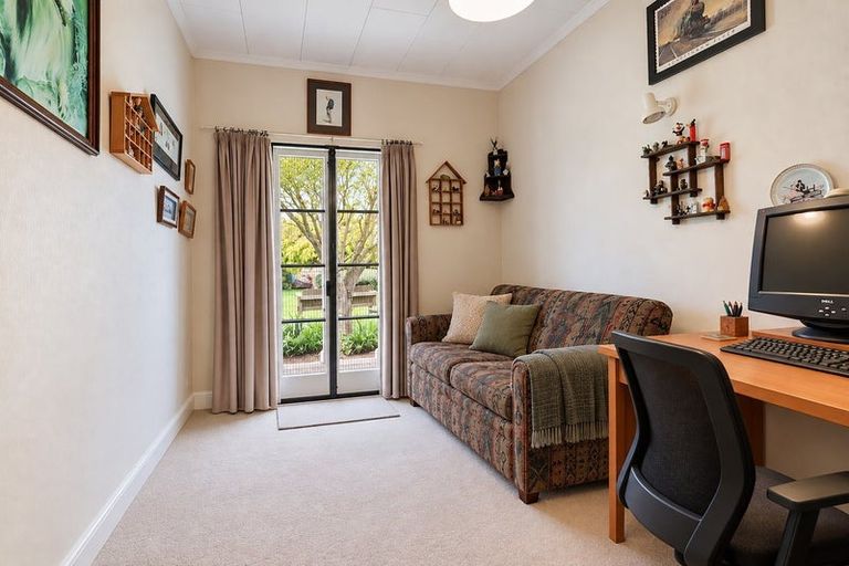 Photo of property in 15 Montrose Street, Waiau, 7332