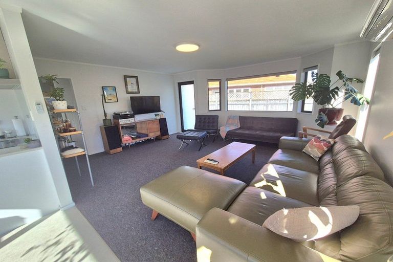 Photo of property in 2 Freyberg Street, Waterloo, Lower Hutt, 5011