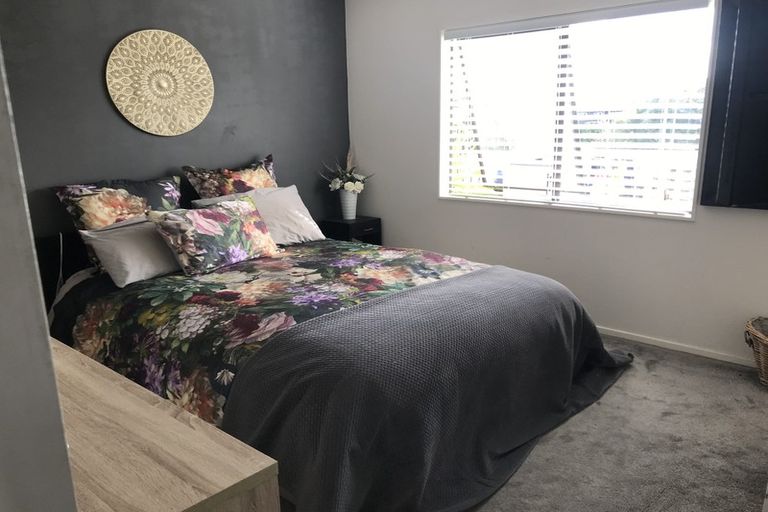 Photo of property in 79 Vipond Road, Stanmore Bay, Whangaparaoa, 0932