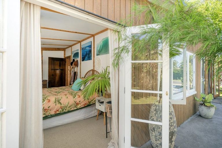 Photo of property in 8 Laycock Road, Tairua, 3508