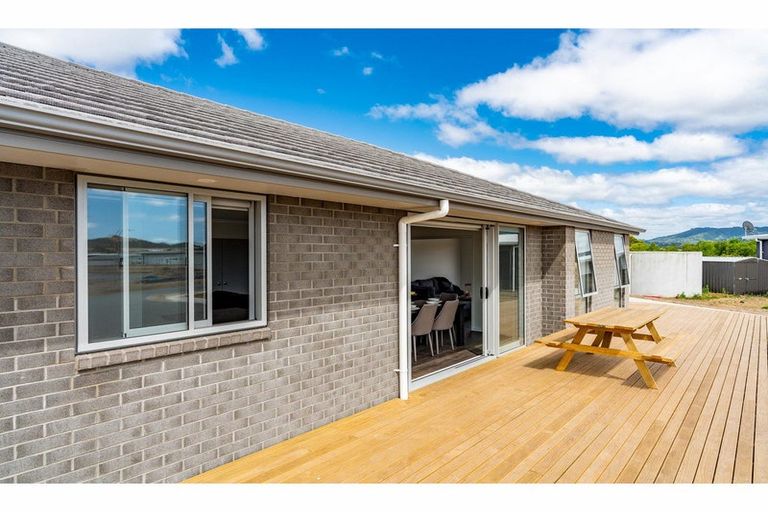 Photo of property in 26 Northcoast Place, Mangawhai Heads, Mangawhai, 0505