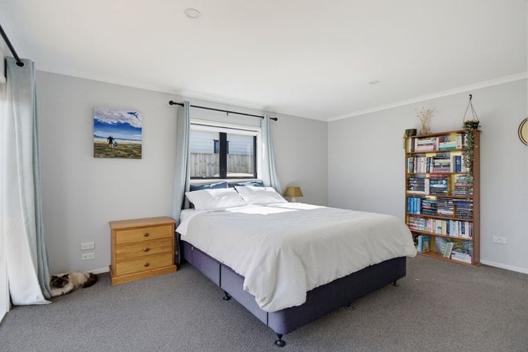 Photo of property in 6 Reserva Crescent, Kumeu, 0810