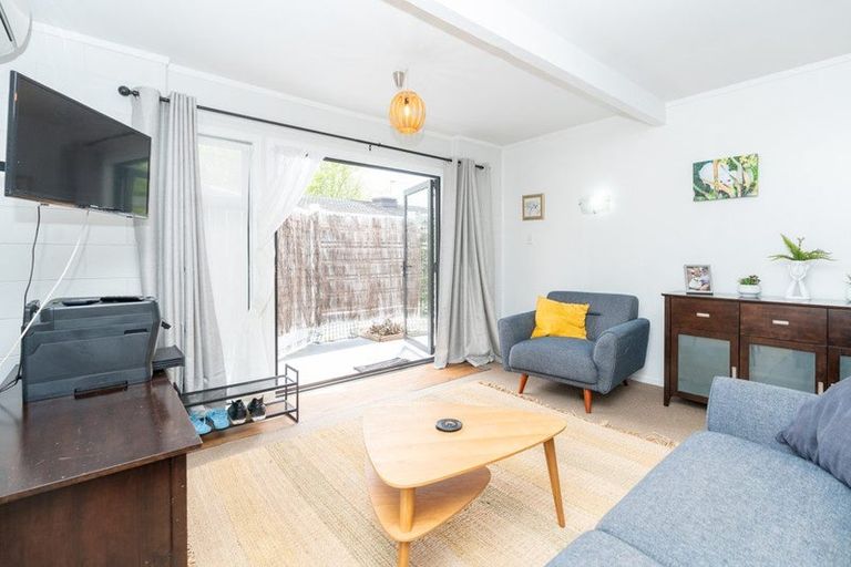 Photo of property in 5/875 Heaphy Terrace, Claudelands, Hamilton, 3214