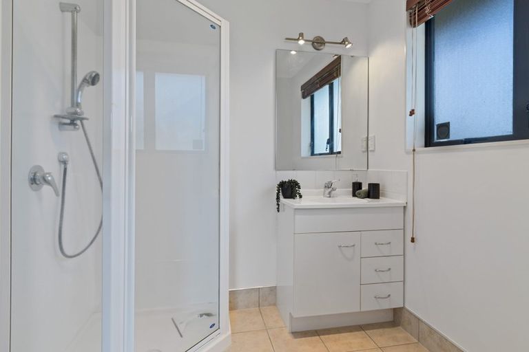 Photo of property in 8 Wakefield Place, Rototuna North, Hamilton, 3210