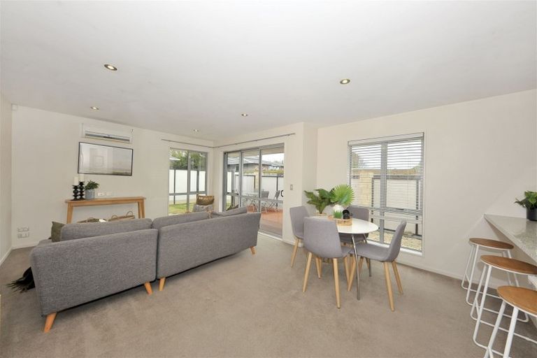 Photo of property in 4a Pinehurst Crescent, Russley, Christchurch, 8042