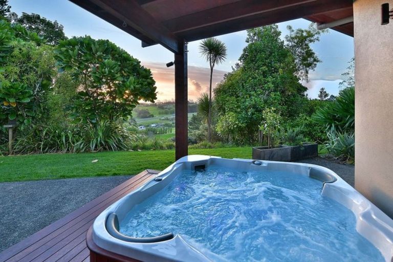 Photo of property in 1453 East Coast Road, Redvale, Albany, 0794