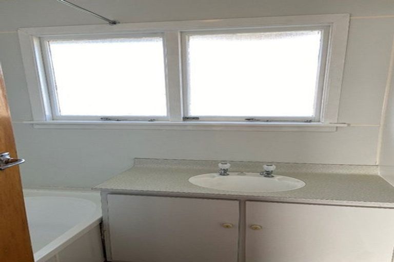 Photo of property in 7 Bahama Place, Hornby, Christchurch, 8042