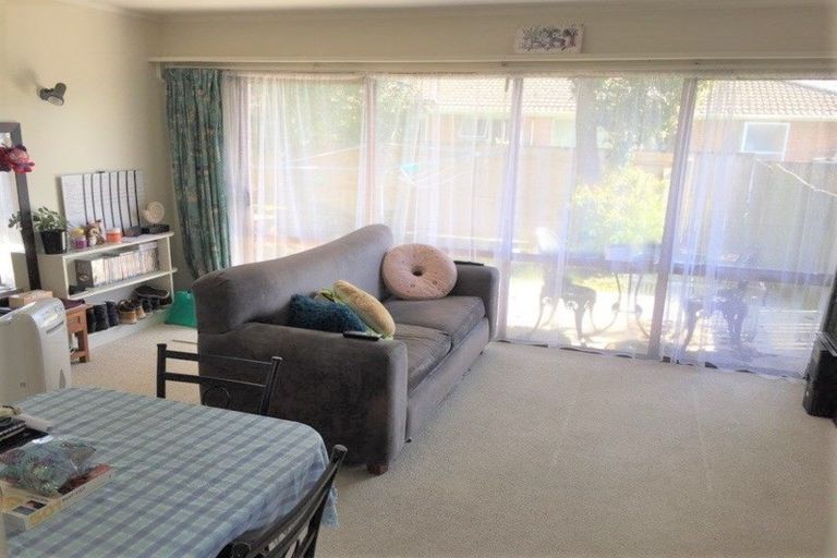 Photo of property in 4/27a Vine Street, Mangere East, Auckland, 2024
