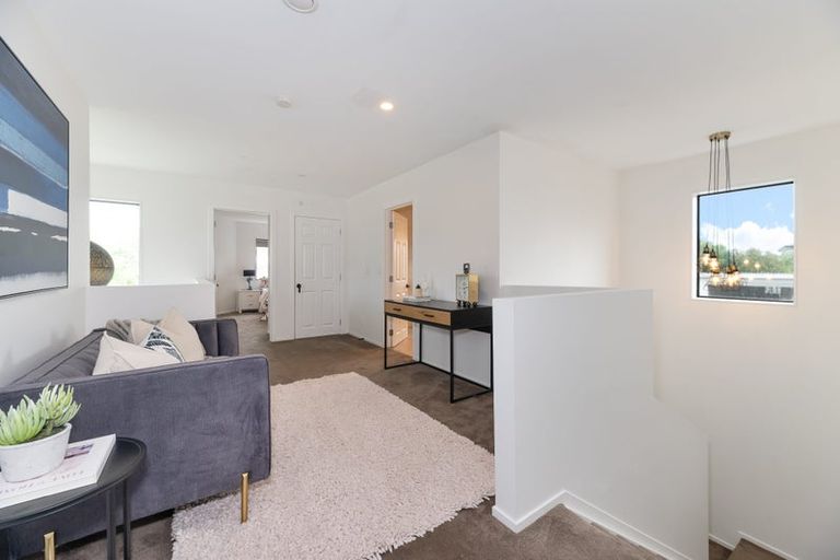 Photo of property in 74b Stamford Park Road, Mount Roskill, Auckland, 1041