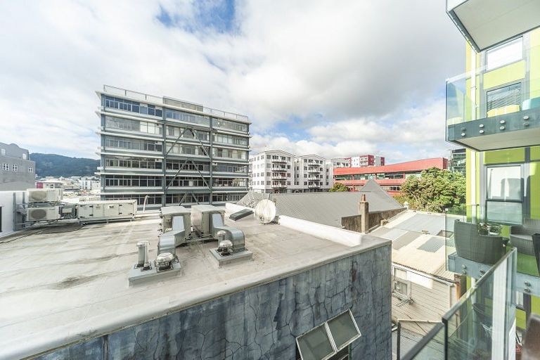 Photo of property in Dual Apartments, 108/142 Vivian Street, Te Aro, Wellington, 6011