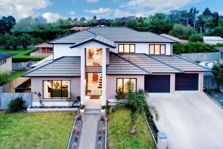 Photo of property in 29 Midhurst Avenue, Henderson, Auckland, 0612