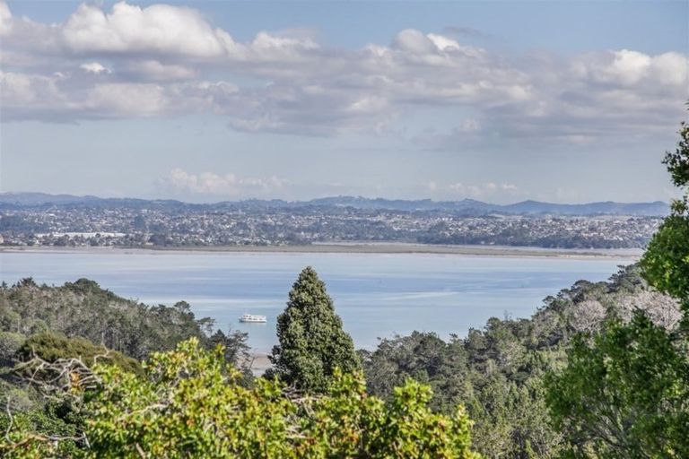 Photo of property in 3a Balmain Road, Birkenhead, Auckland, 0626