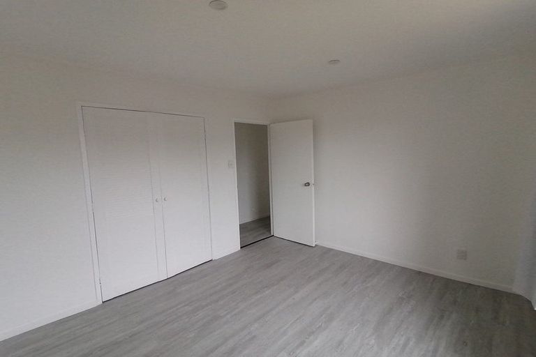 Photo of property in 2/7 Ririno Place, Manurewa, Auckland, 2102