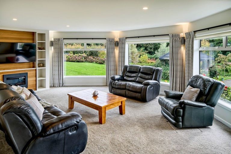 Photo of property in 140 School Road, Te Horo, Otaki, 5582