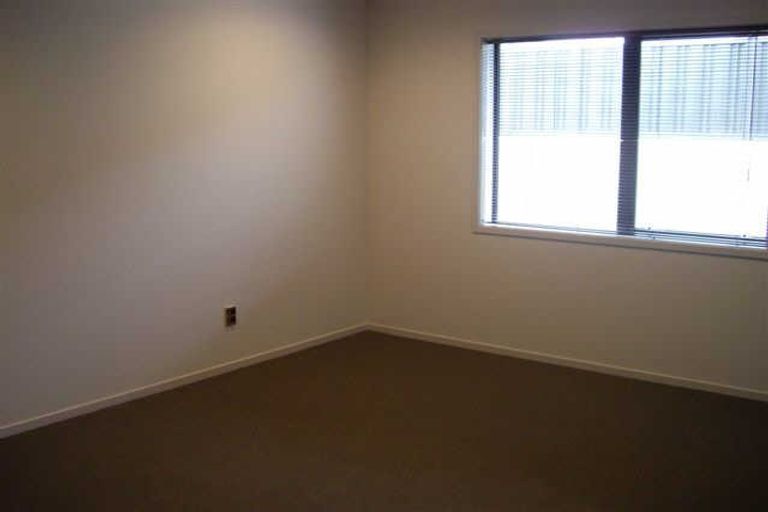 Photo of property in 24 Sunstone Crescent, Brown Owl, Upper Hutt, 5018