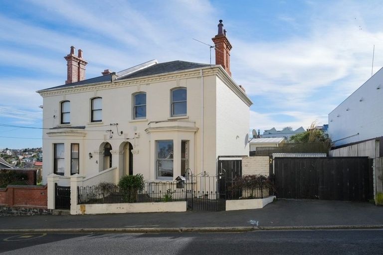 Photo of property in 2 Macnee Street, Mornington, Dunedin, 9011