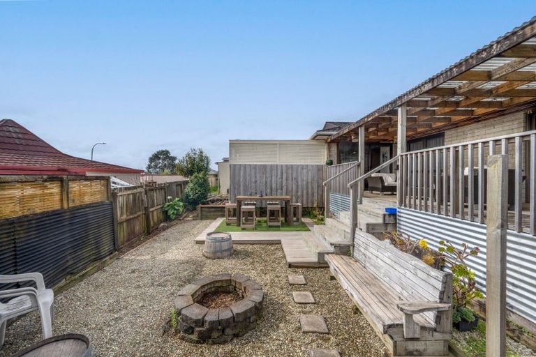 Photo of property in 55 Highland Park Drive, Highland Park, Auckland, 2010