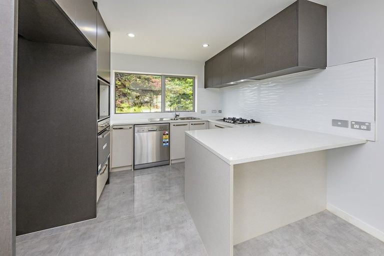 Photo of property in 42a Landon Avenue, Mangere East, Auckland, 2024