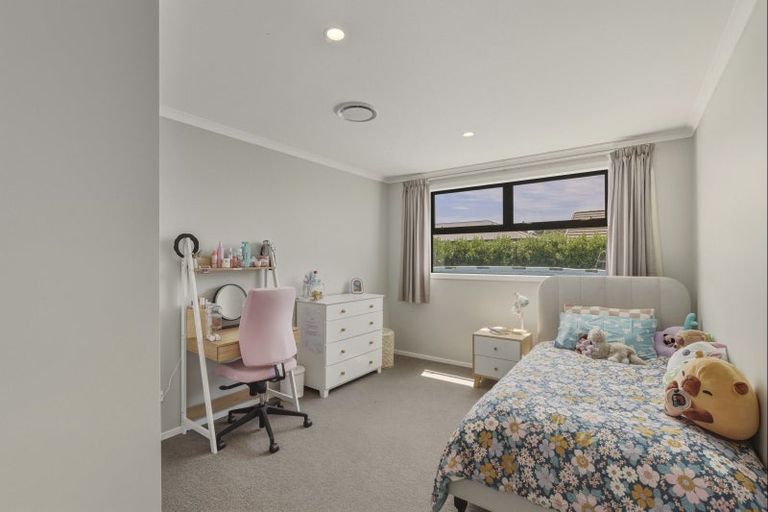 Photo of property in 9 Rawiri Drive, Bell Block, New Plymouth, 4312