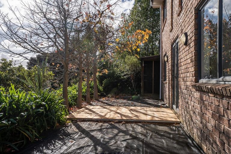 Photo of property in 15 Tironui Terrace, Western Heights, Hamilton, 3200