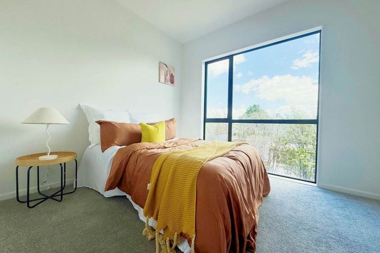 Photo of property in 3/442 Old Te Atatu Road, Te Atatu Peninsula, Auckland, 0610