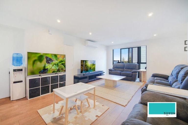 Photo of property in 71 Ninth View Avenue, Beachlands, Auckland, 2018