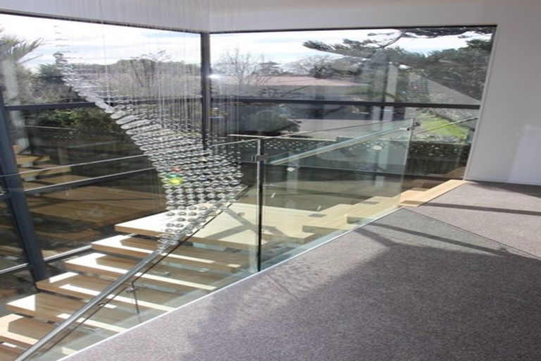 Photo of property in 15c Glendhu Road, Bayview, Auckland, 0629