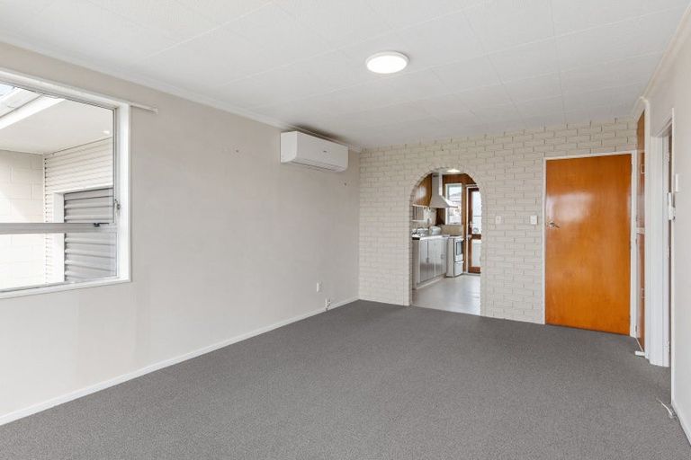 Photo of property in 2/80 Charles Street, Waltham, Christchurch, 8011