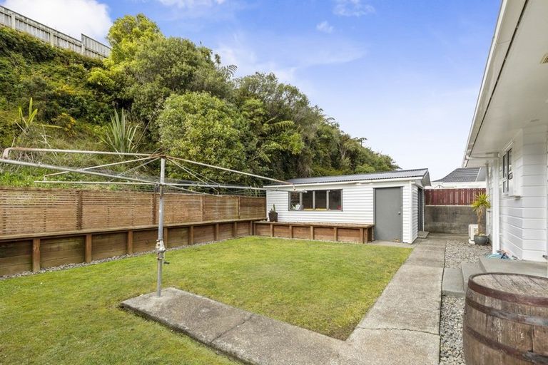 Photo of property in 38 Waipounamu Drive, Kelson, Lower Hutt, 5010