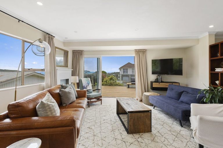 Photo of property in 13 De Castro Place, Titahi Bay, Porirua, 5022