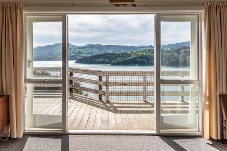 Photo of property in 6516 Christchurch Akaroa Road, Takamatua, 7581