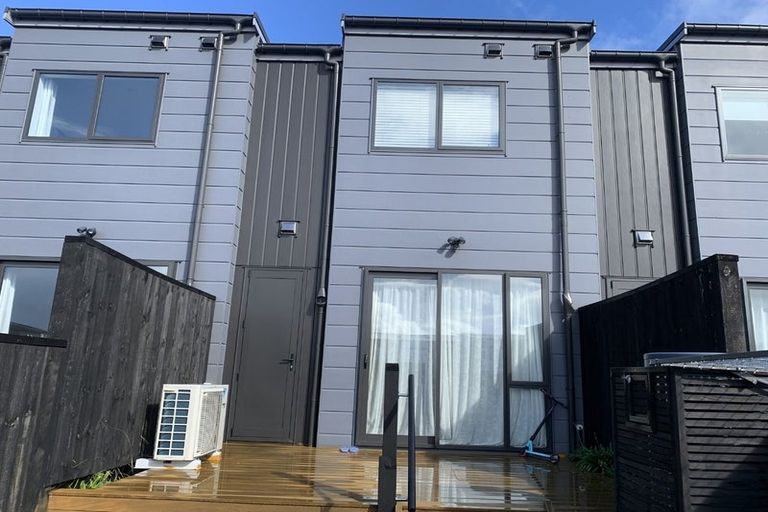 Photo of property in 11/1 Scott Road, Hobsonville, Auckland, 0616