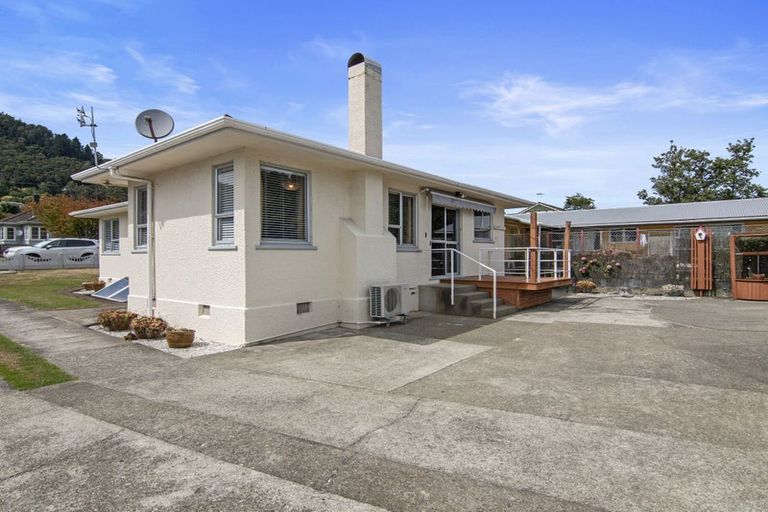 Photo of property in 212 Kawai Street South, Nelson South, Nelson, 7010