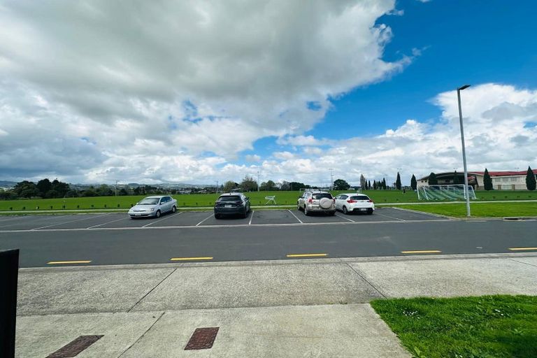 Photo of property in 103 Te Aparangi Road, Papakura, 2110