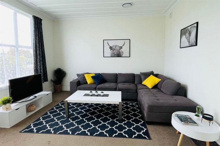 Photo of property in 81 Johnson Street, Milton, 9220