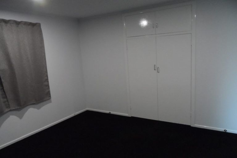 Photo of property in 12 Wilson Place, Papakura, 2110