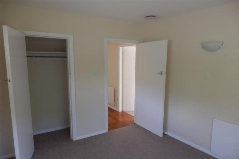 Photo of property in 546 Stokes Valley Road, Stokes Valley, Lower Hutt, 5019